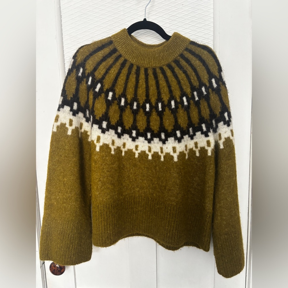 Banana Republic Olive and Black Fair Isle Alpaca Sweater Size Medium